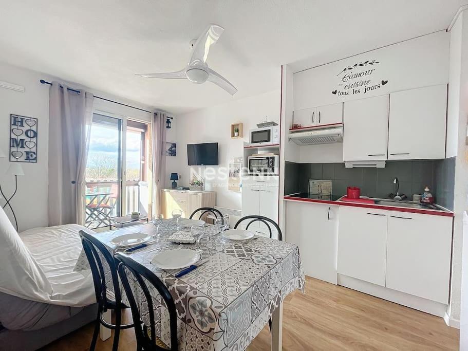 Appartement 3274-t2 A 500m De La